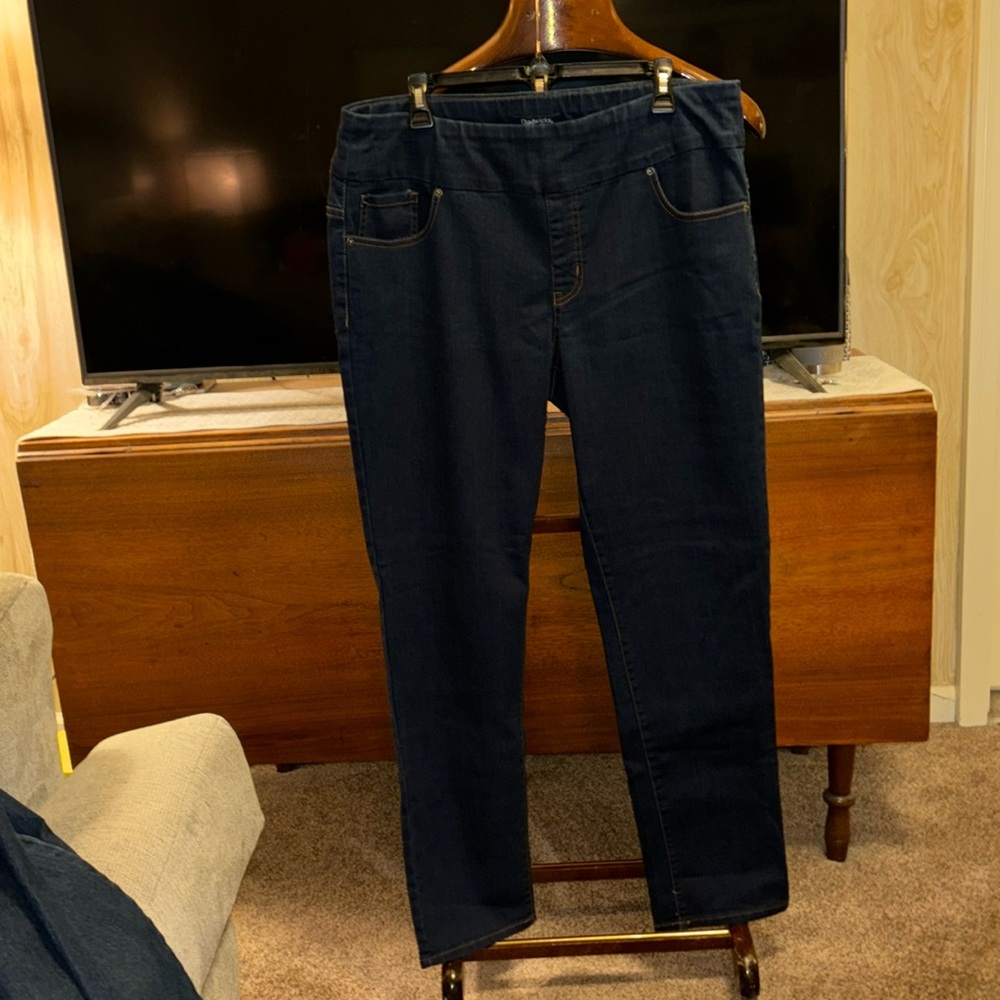 Chadwick’s Pull-on Jeans Like New